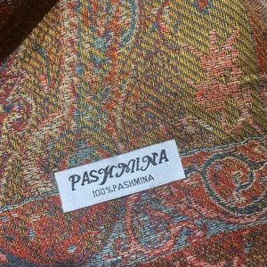 Pashmina Woman’s Blanket Scarf/Wrap Fringe Paisley